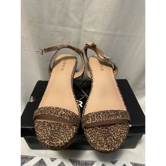 NEW Torrid Leopard Print Stiletto Heel Sandal Size 8.5WW Woman's - Picture 1 of 4